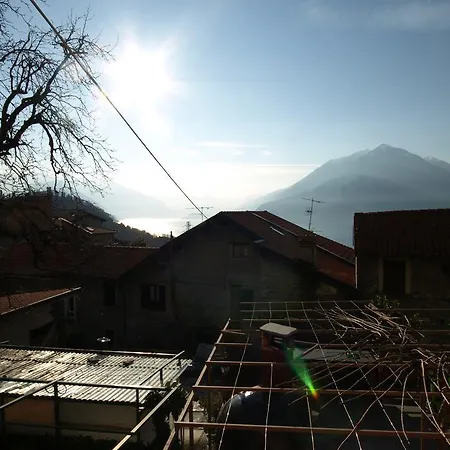 House Caterina Nyaraló Varenna